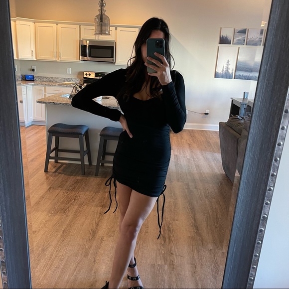 Black Vixen Ruched Long Sleeve Mini Dress - Picture 8 of 11